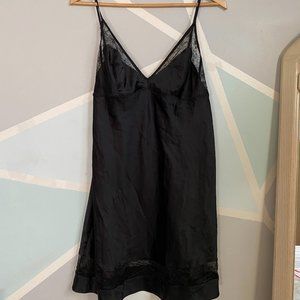 💫2/$20💫 Victoria Secret Black Lace Slip